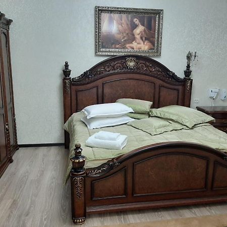 Keruen Hotel Taraz Buitenkant foto