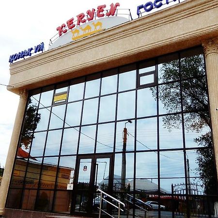 Keruen Hotel Taraz Buitenkant foto