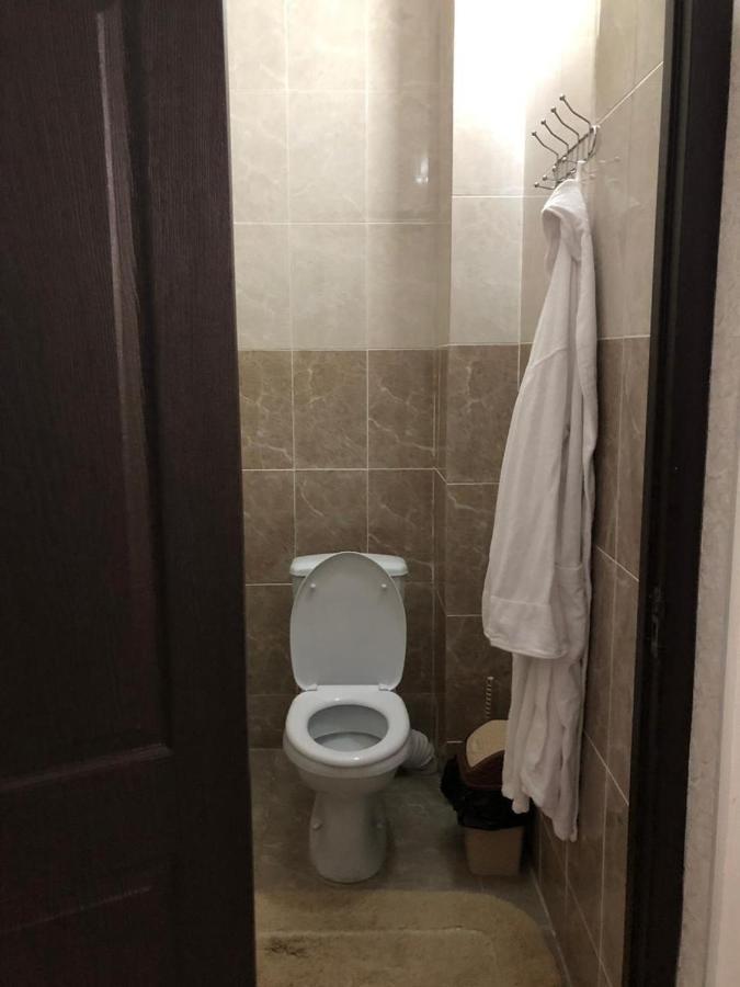 Keruen Hotel Taraz Buitenkant foto